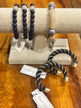 Navy and Gold Women’s Bracelet Lot